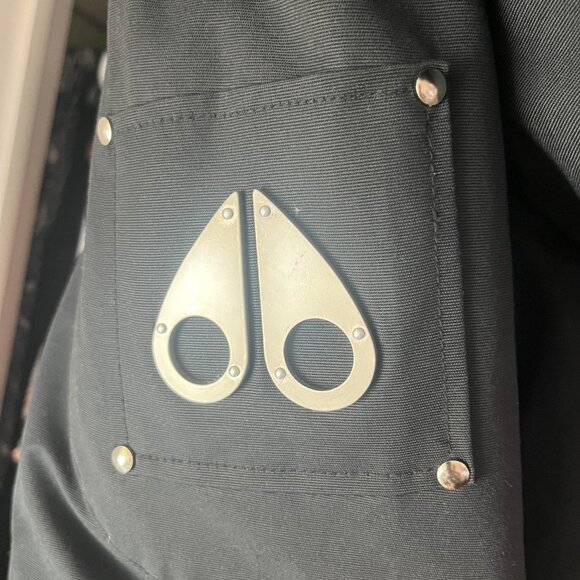 Moose Knuckles MENs ORIGINAL SHEARLING TRIM STIRLING PARKA size large - Picture 7 of 7